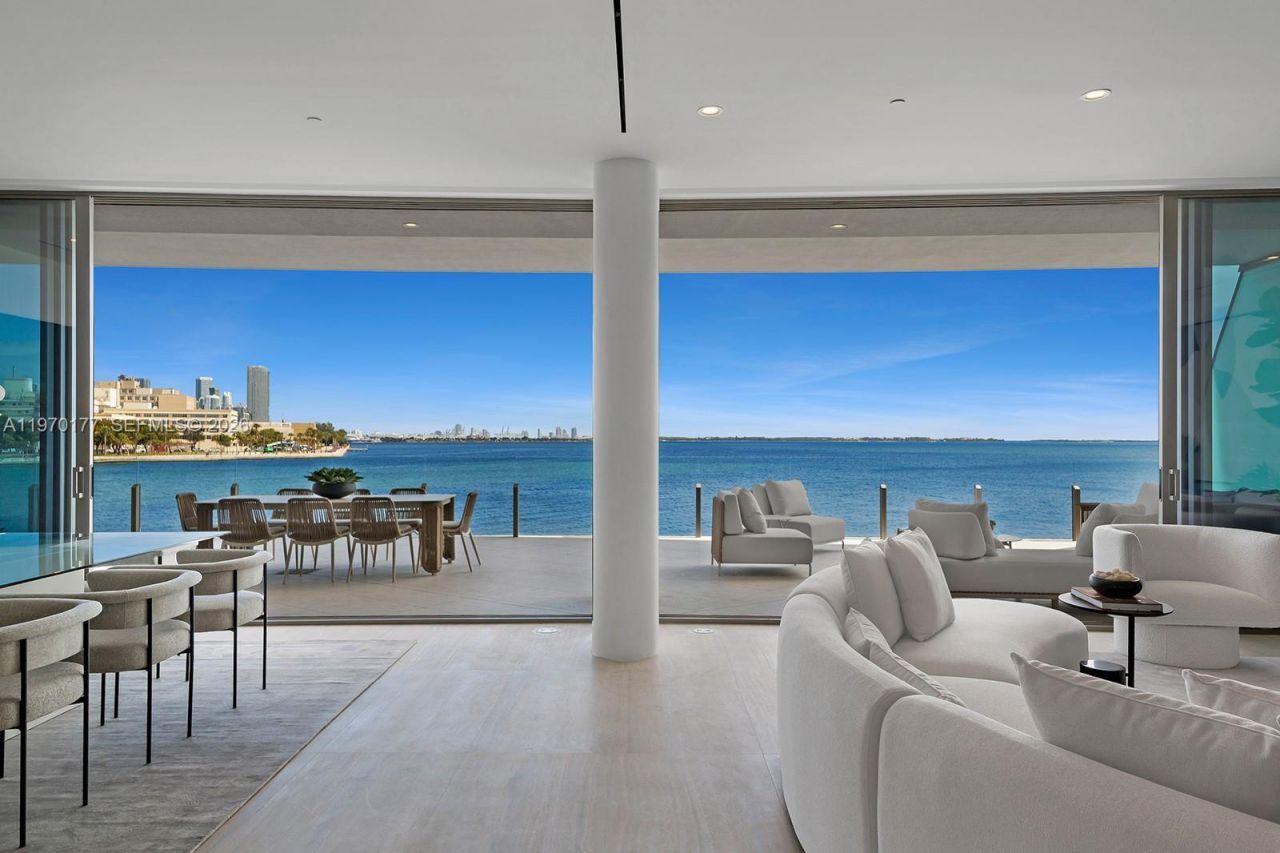 5 Grove Isle Drive, Unit M204, Coconut Grove, FL 33133 Photo