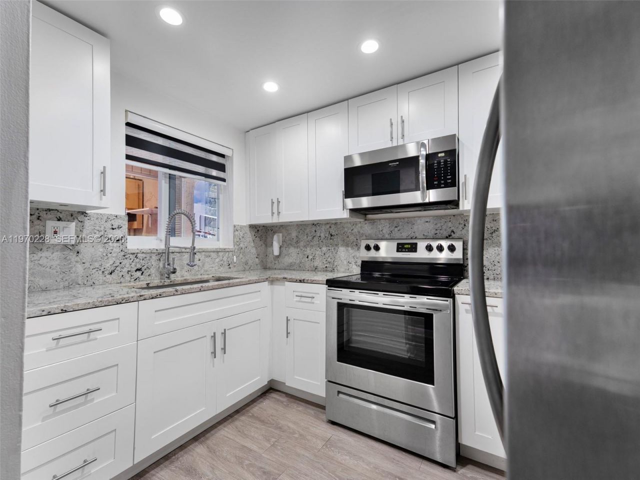 1096 W 42nd Pl , Unit 33, Hialeah, FL 33012 Photo