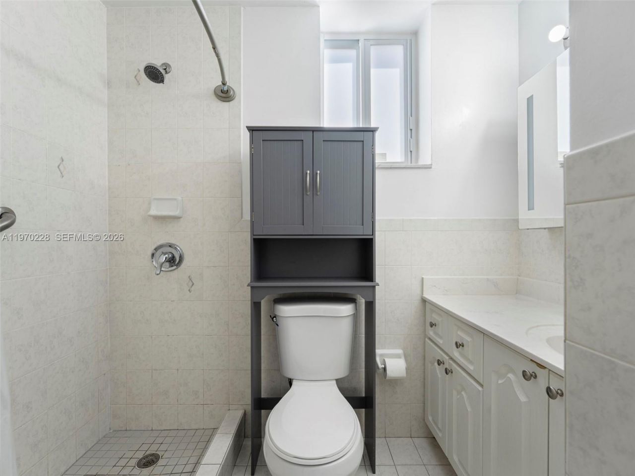 1096 W 42nd Pl , Unit 33, Hialeah, FL 33012 Photo