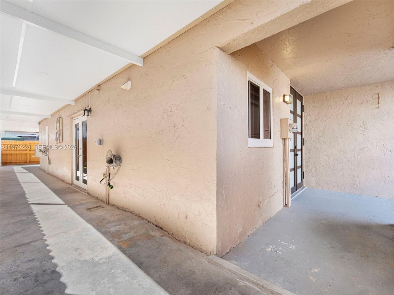 1096 W 42nd Pl , Unit 33, Hialeah, FL 33012 Photo