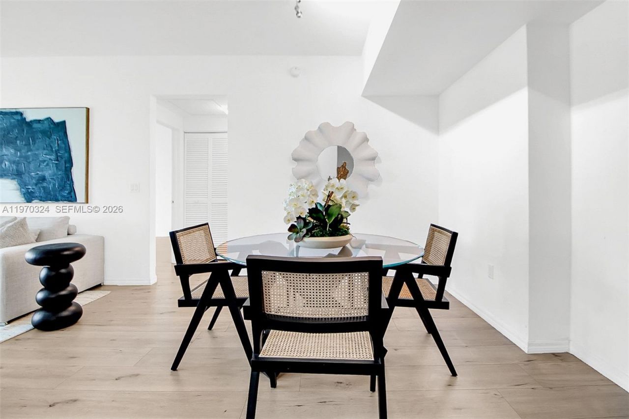 951 Brickell Ave , Unit 505, Miami, FL 33131 Photo