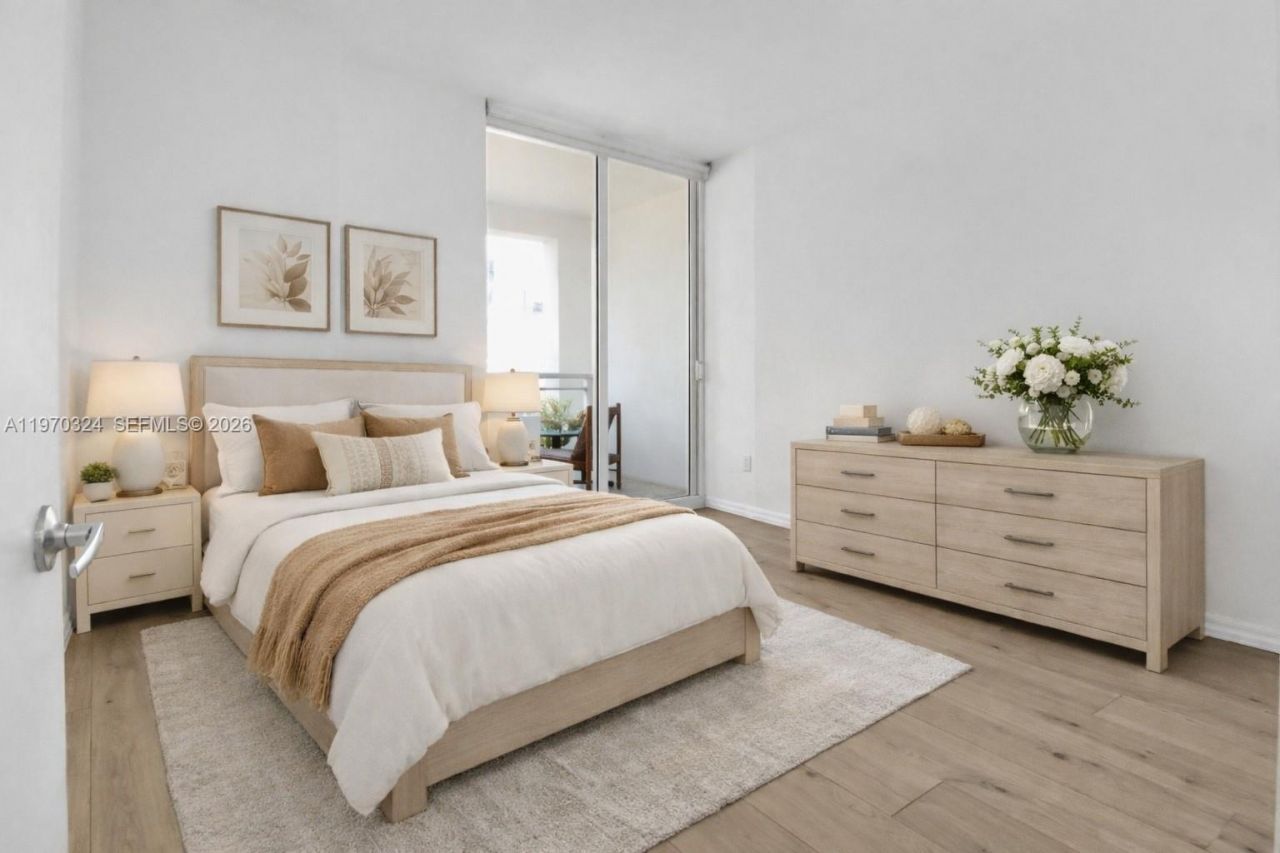 951 Brickell Ave , Unit 505, Miami, FL 33131 Photo