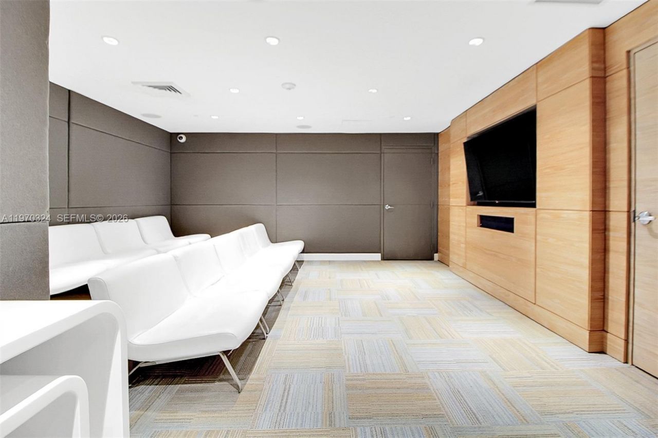 951 Brickell Ave , Unit 505, Miami, FL 33131 Photo