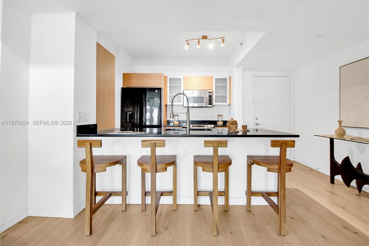 951 Brickell Ave , Unit 505, Miami, FL 33131 Photo