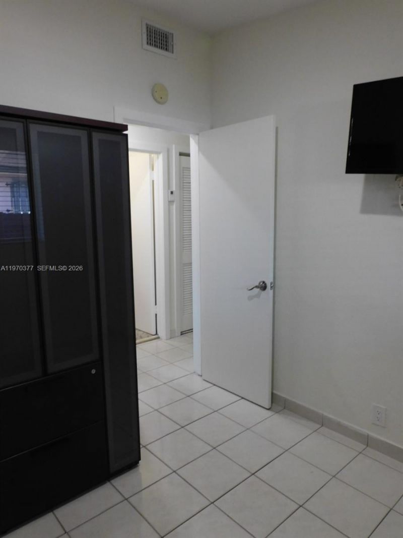 620 NW 58th Ct, Miami, FL 33126 Photo