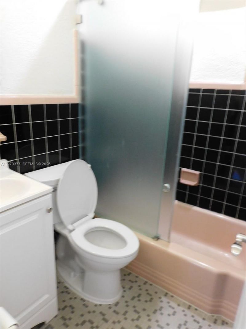 620 NW 58th Ct, Miami, FL 33126 Photo