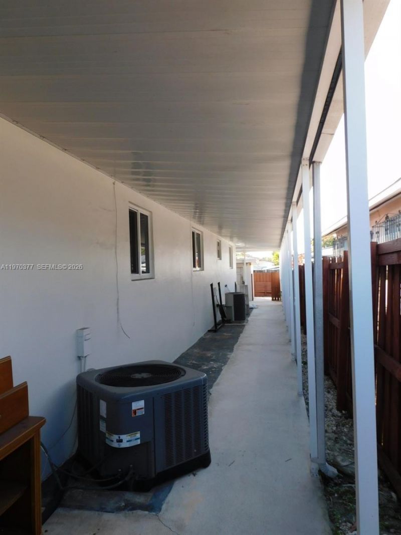 620 NW 58th Ct, Miami, FL 33126 Photo