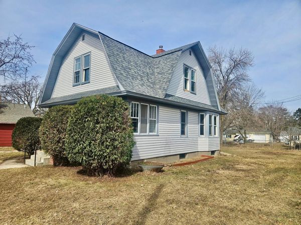 16 W Park Street, New York Mills, MN 56567