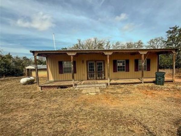 1007 Private Road 2002, Giddings, TX 78659