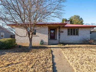 711 Walnut Park Dr, Owensboro, KY 42301