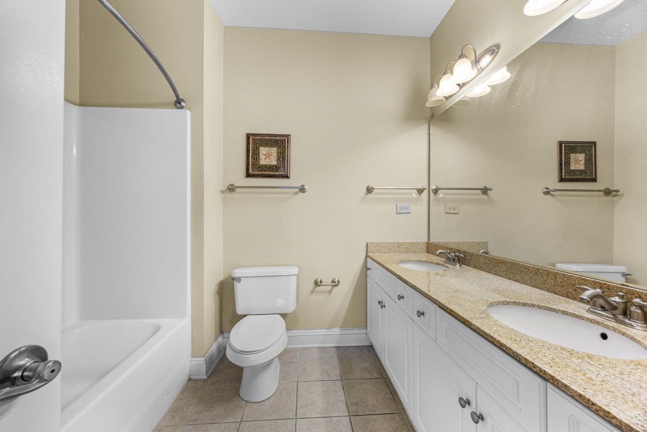 1033 World Tour Blvd. Photo 17