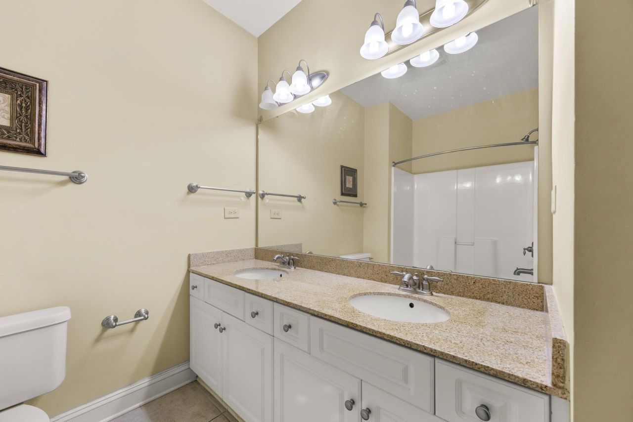 1033 World Tour Blvd. Photo 18