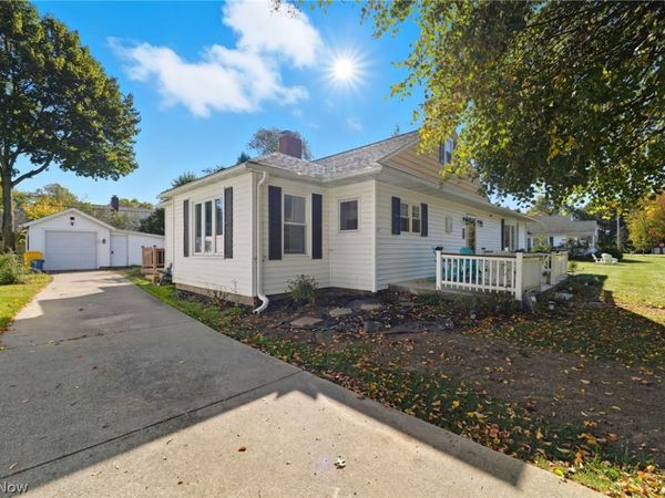 1122 Locust Drive, Ashtabula, OH 44004