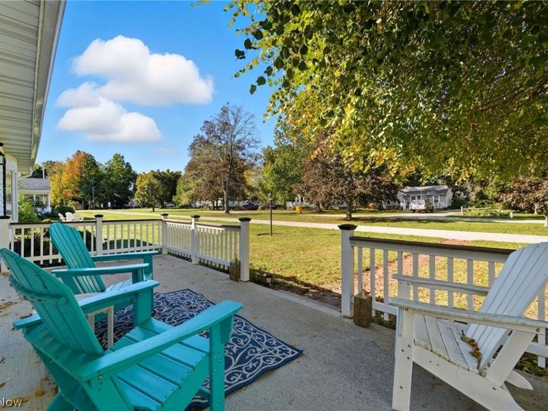 1122 Locust Drive, Ashtabula, OH 44004 Photo 2