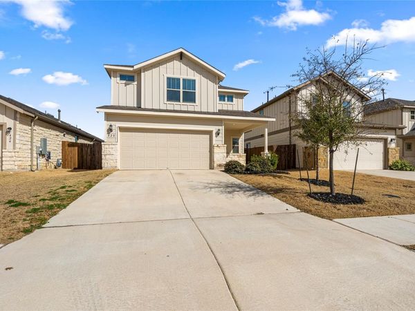 420 Bella Luna WAY, Liberty Hill, TX 78642