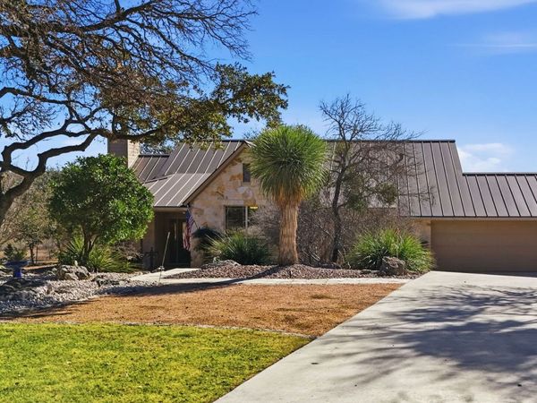 1616 Canyon Lake Dr, Canyon Lake, TX 78133