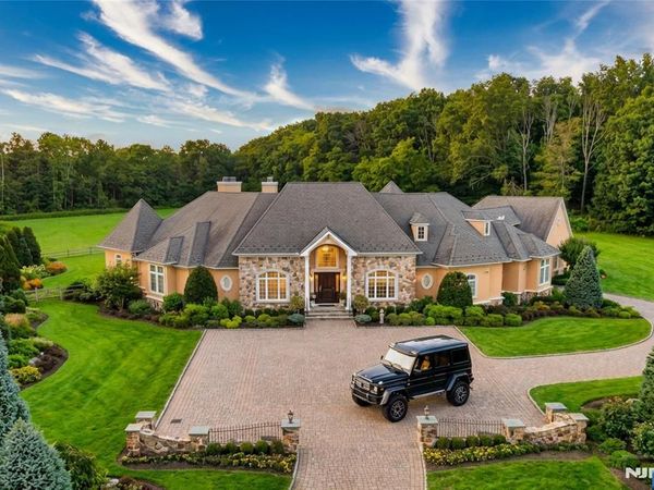 248 Old Turnpike Road, Tewksbury, NJ 07830