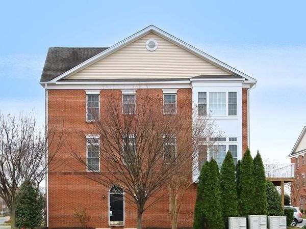 25121 GUNNERY SQUARE, CHANTILLY, VA 20152