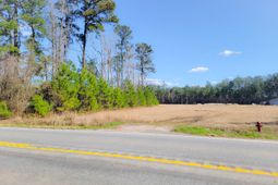 1374 Jedburg Road photo 4