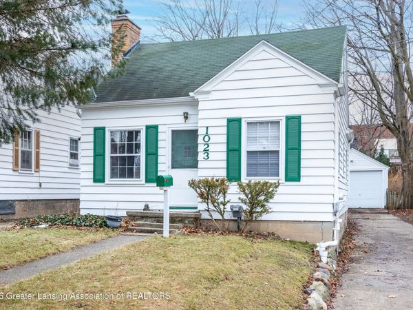 1023 Seymour Avenue, Lansing, MI 48906