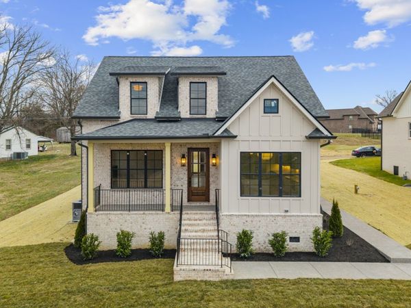 1125 Joe Martin Ln, Lebanon, TN 37087