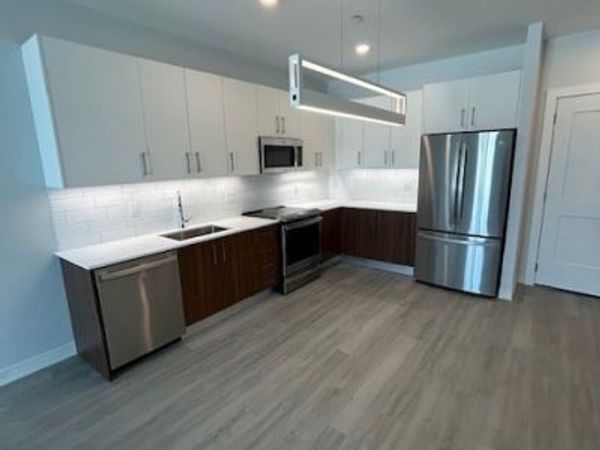 148 Old Post Road, Unit 205, Sharon, MA 02067