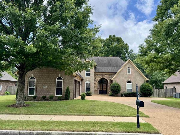 245 AMBER WAVES LN, Collierville, TN 38017