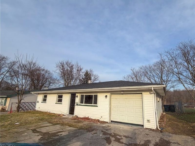 3232 Elmhill Drive NW, Warren, OH 44485 Photo 3