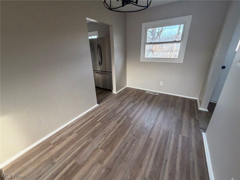 3232 Elmhill Drive NW, Warren, OH 44485 Photo 7