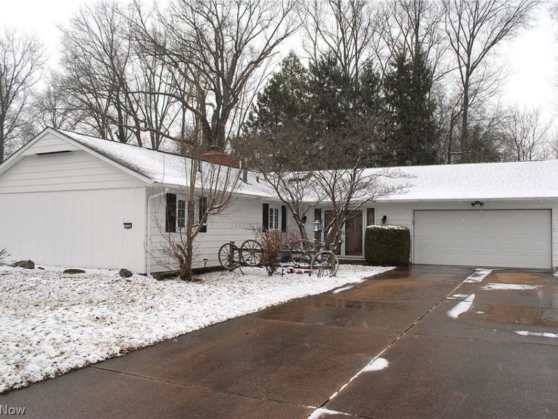 5743 Mills Creek Lane, North Ridgeville, OH 44039 Photo 1