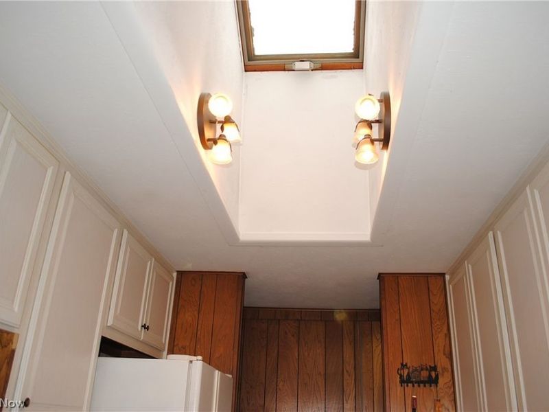 5743 Mills Creek Lane, North Ridgeville, OH 44039 Photo 11