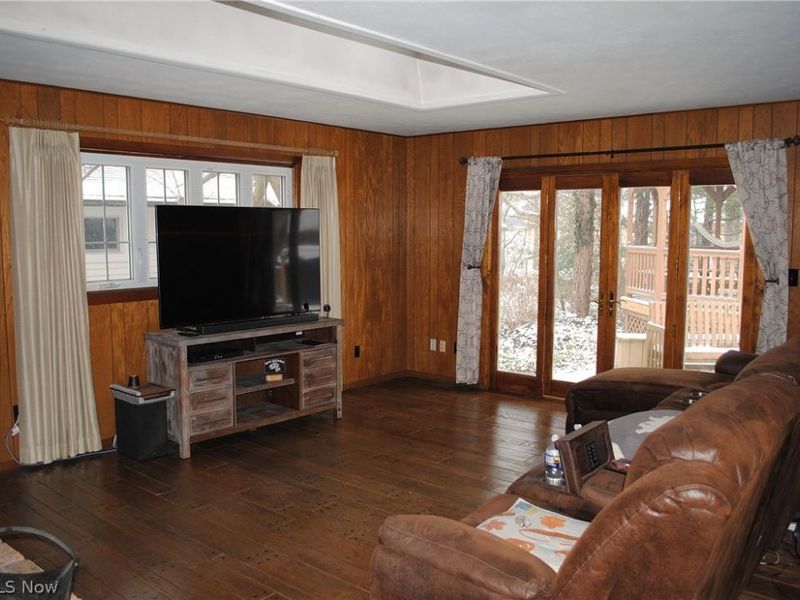 5743 Mills Creek Lane, North Ridgeville, OH 44039 Photo 13