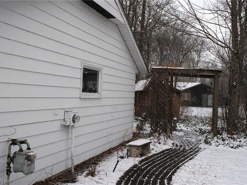 5743 Mills Creek Lane, North Ridgeville, OH 44039 Photo 35