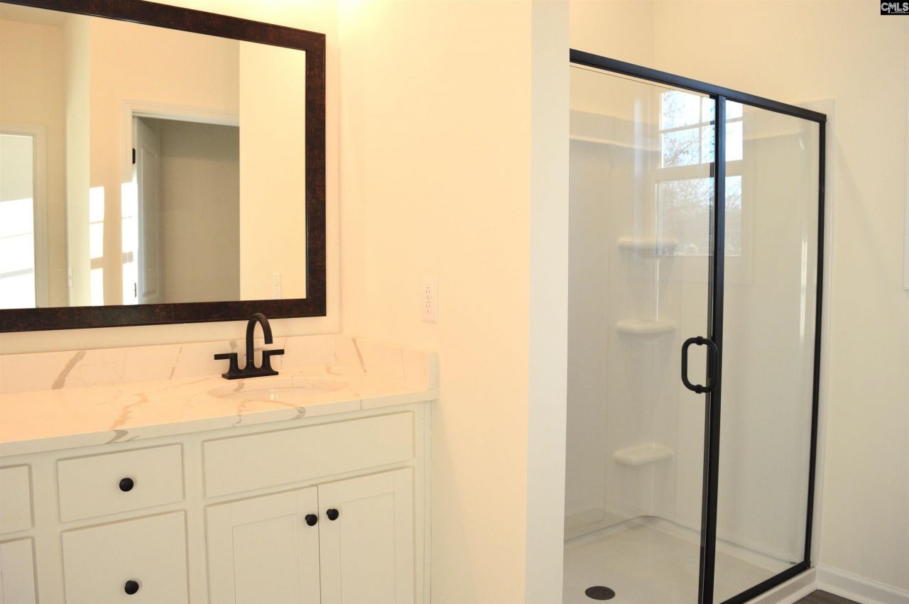 120 Locomotive (lot 05) Lane Photo 16