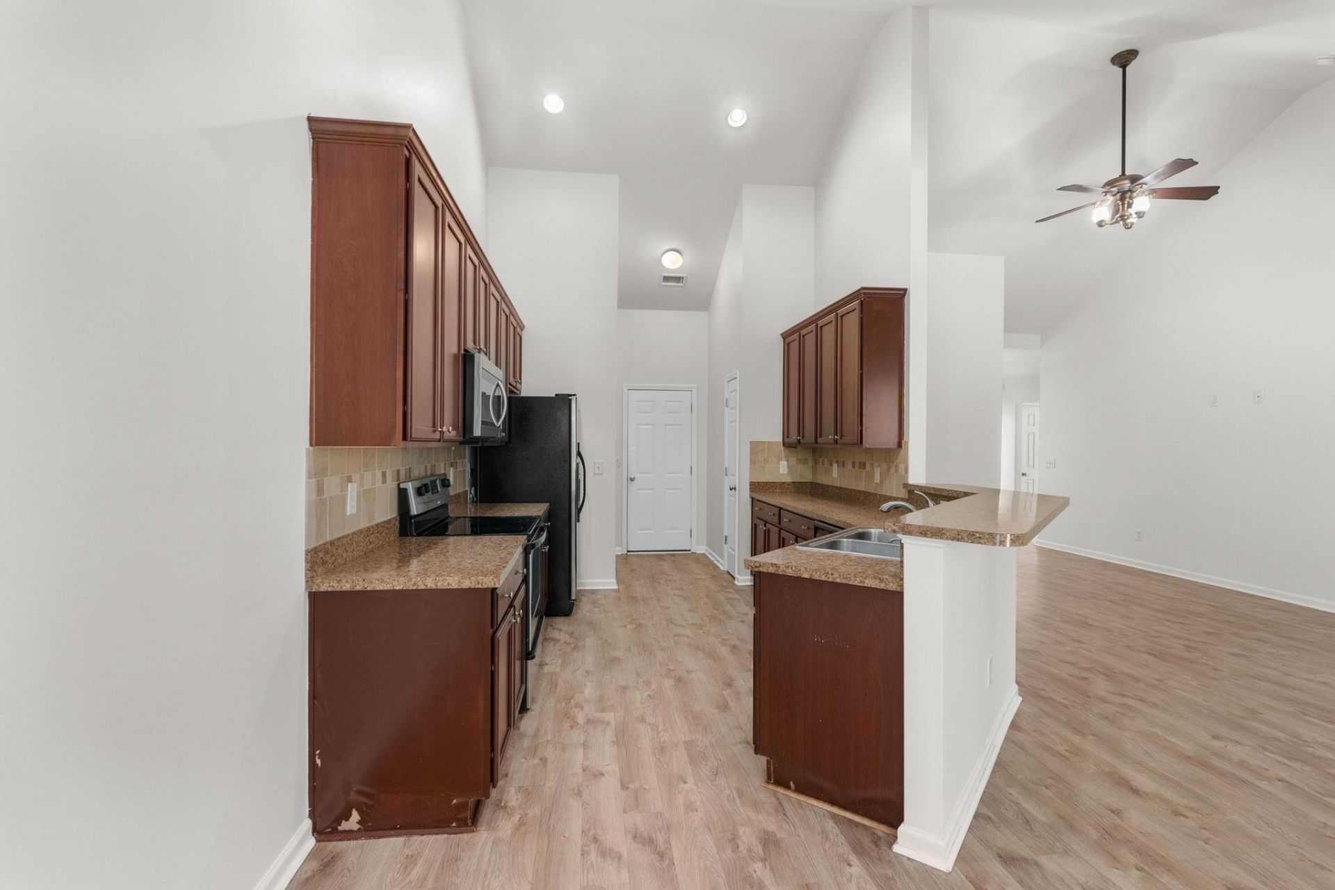 5105 Morning Frost Pl. Photo 13