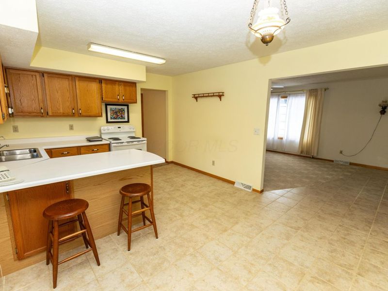 35 W Mound Street, Fredericktown, OH 43019 Photo 13