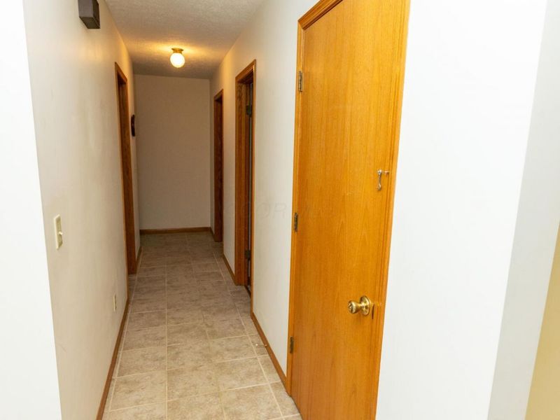 35 W Mound Street, Fredericktown, OH 43019 Photo 17