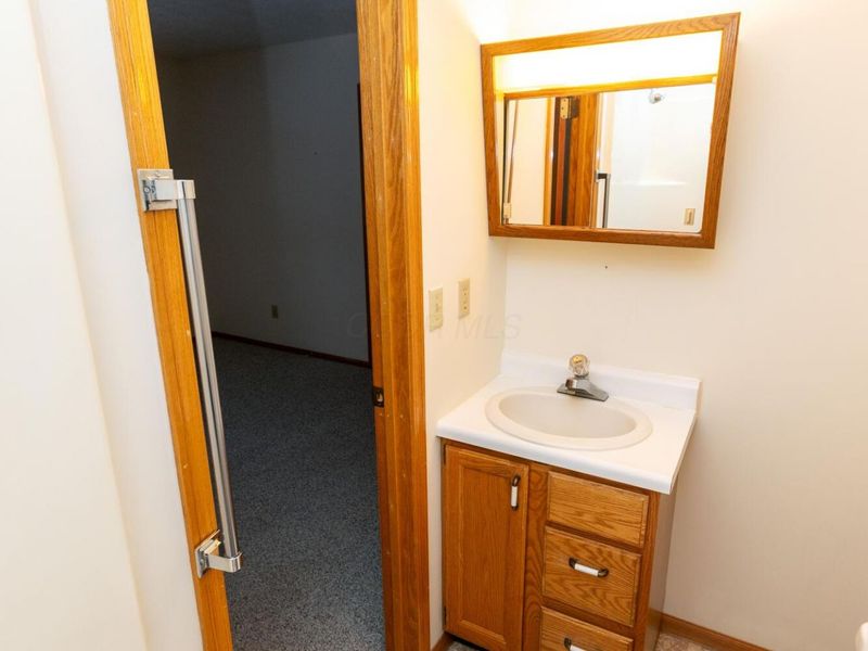 35 W Mound Street, Fredericktown, OH 43019 Photo 23