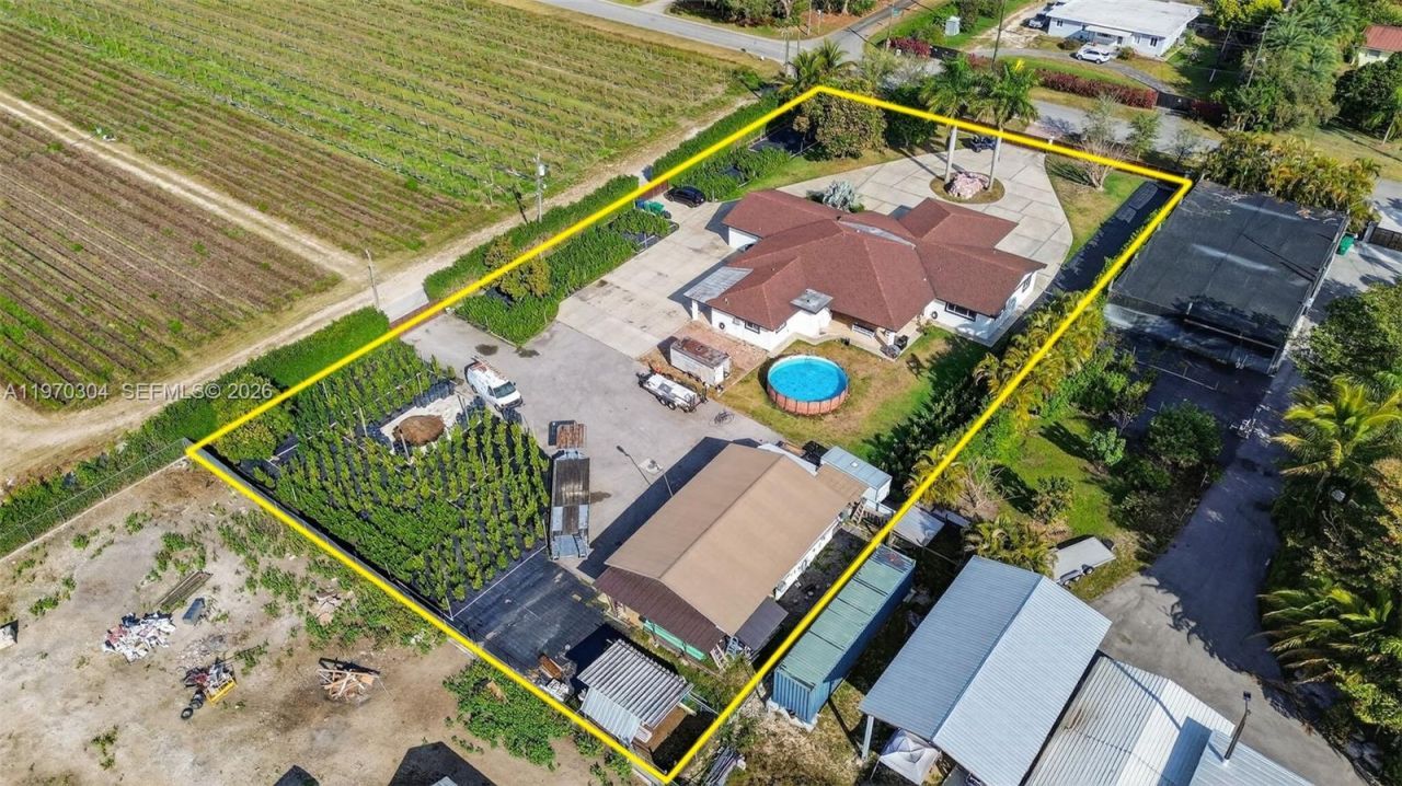 19390 SW 312th St , Homestead, FL 33030 Photo