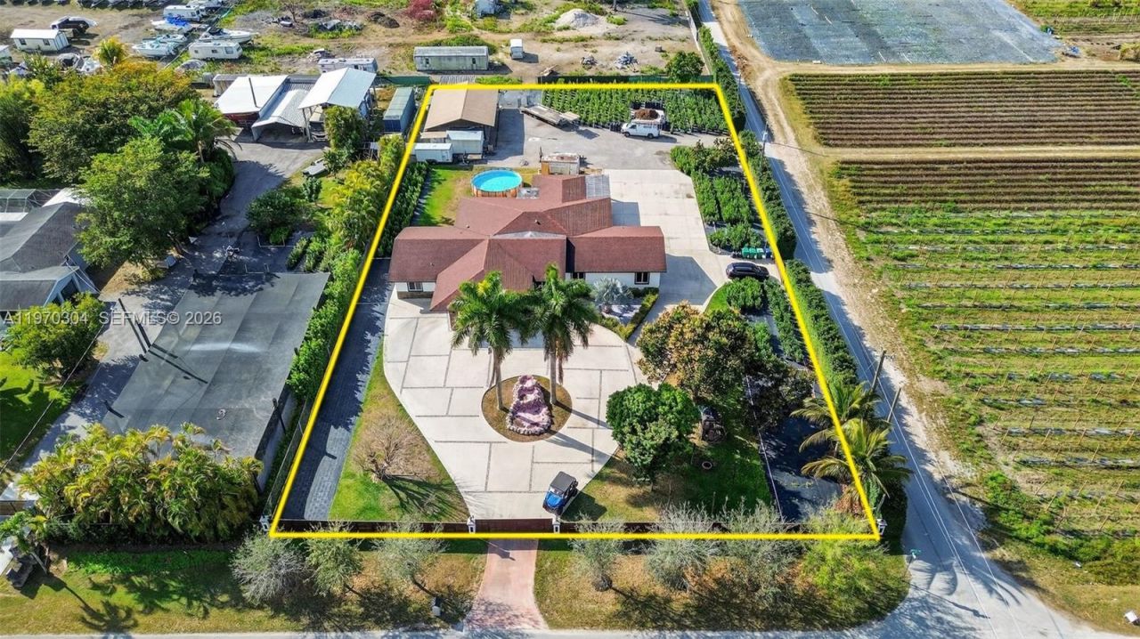 19390 SW 312th St , Homestead, FL 33030 Photo