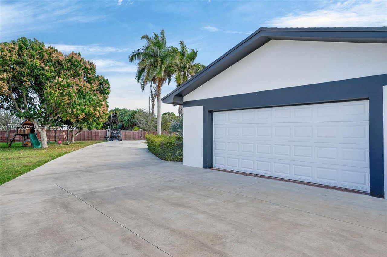 19390 SW 312th St , Homestead, FL 33030 Photo