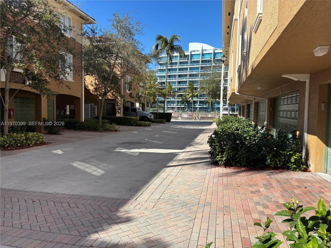 2981 NE 185th St, Unit 1802, Aventura, FL 33180 Photo