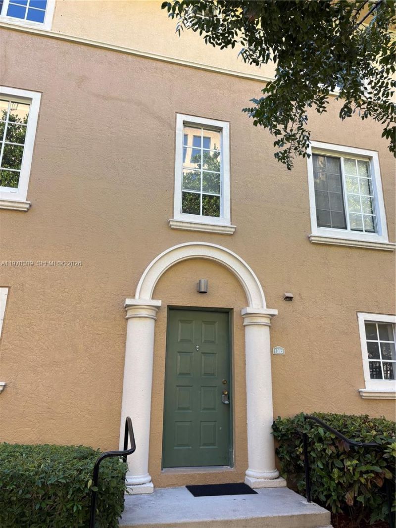 2981 NE 185th St, Unit 1802, Aventura, FL 33180 Photo