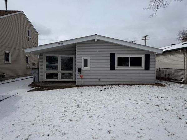 23153 Crossley Avenue, Hazel Park, MI 48030