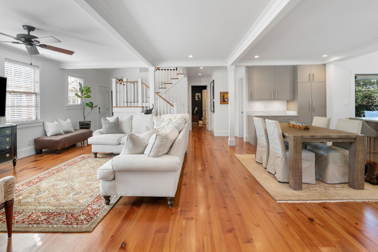 59 Beverly Road Photo 9