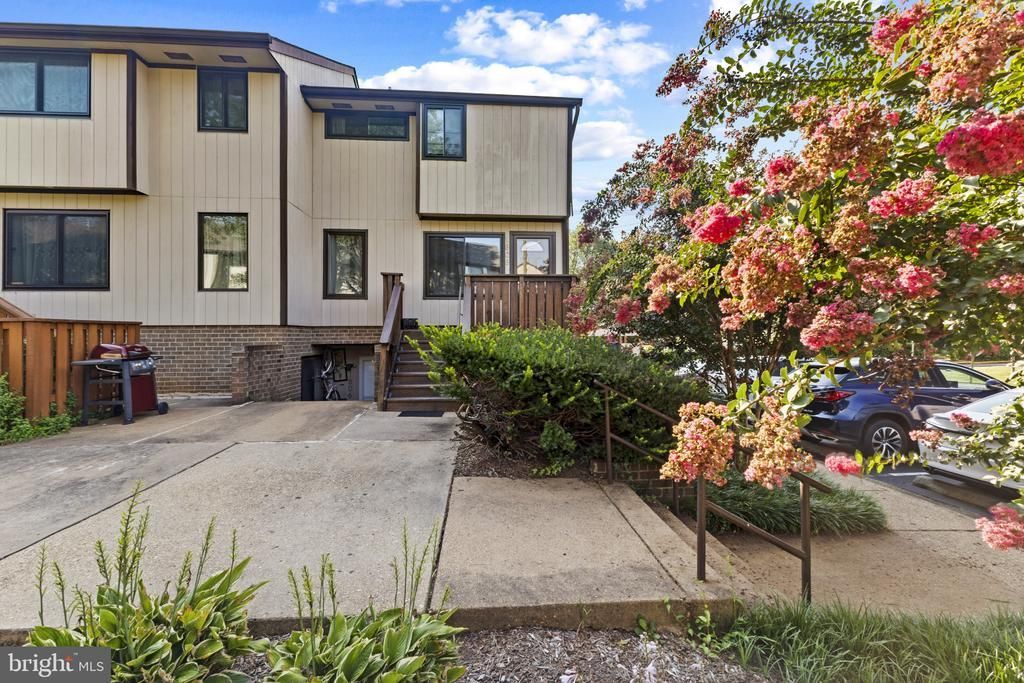 1808 Westwind Way, Unit #79, McLean, VA 22102 Main Photo