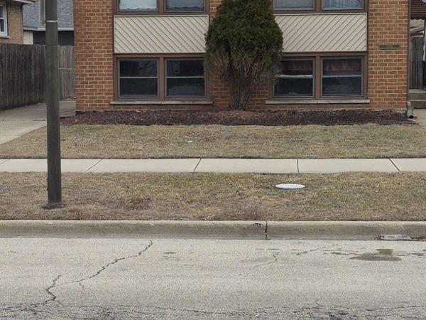 12749 S Escanaba Avenue, Chicago, IL 60633