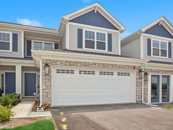 276 Masters Drive, Addison, IL 60101