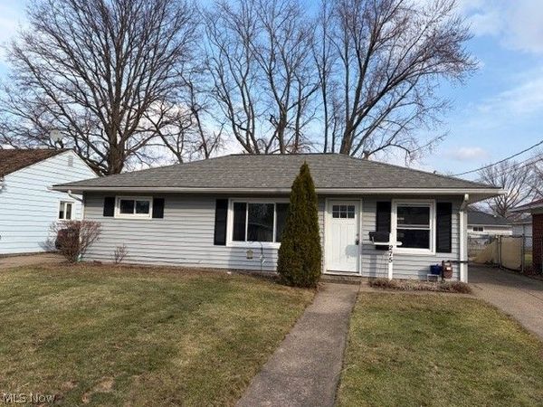 275 Lynne Drive, Sheffield Village, OH 44054