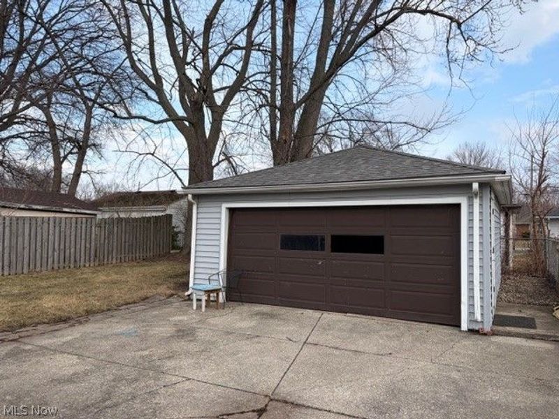 275 Lynne Drive, Sheffield Village, OH 44054 Photo 11